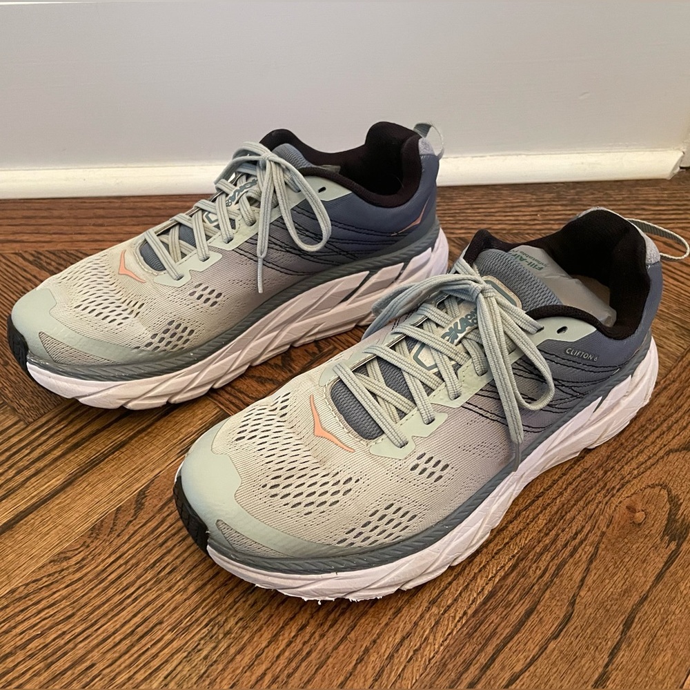 Hoka Clifton 6